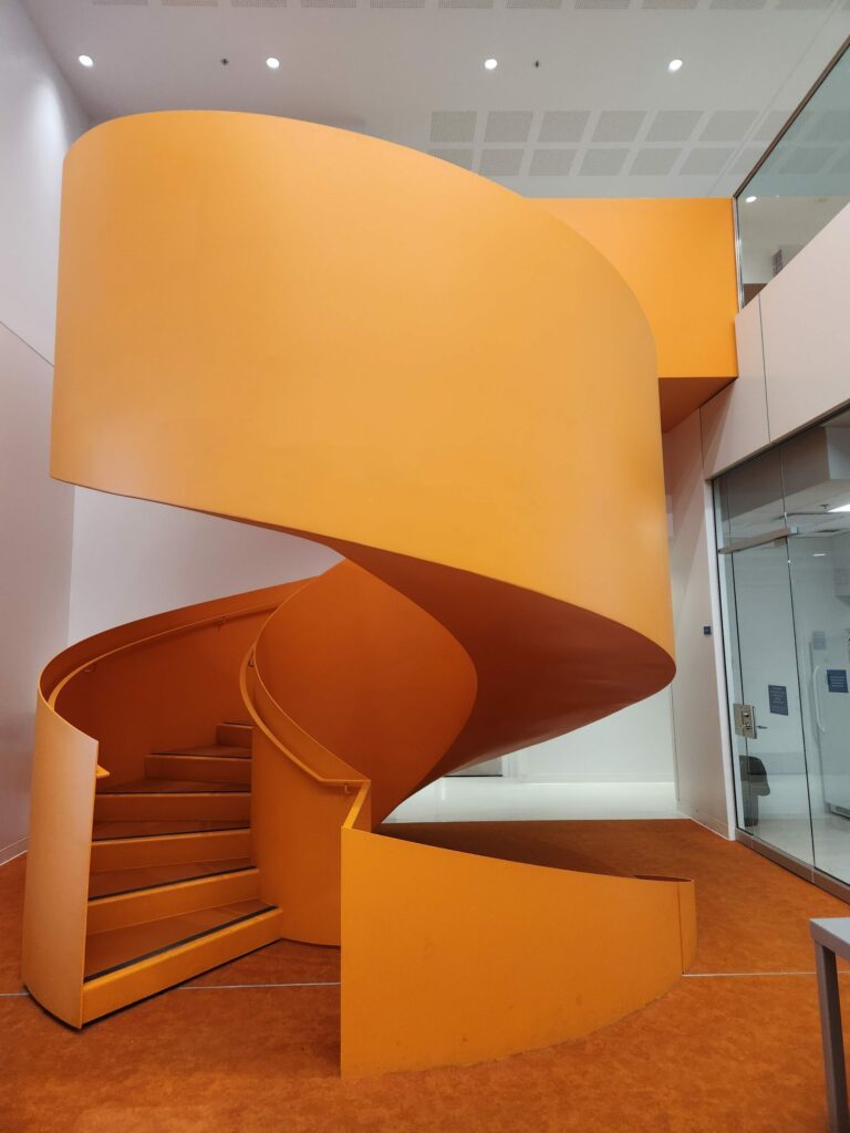 17-0029-Mometal-Structures-Escalier-Complexe-des-Sciences_Photos-analyse-vibratoire-Hugo-Olivier-3-scaled-e1770928649110.jpg