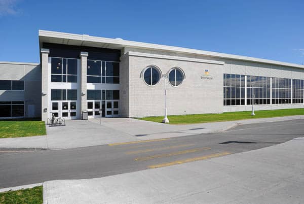 2004_complexe_multisports_terrebonne_164.jpg