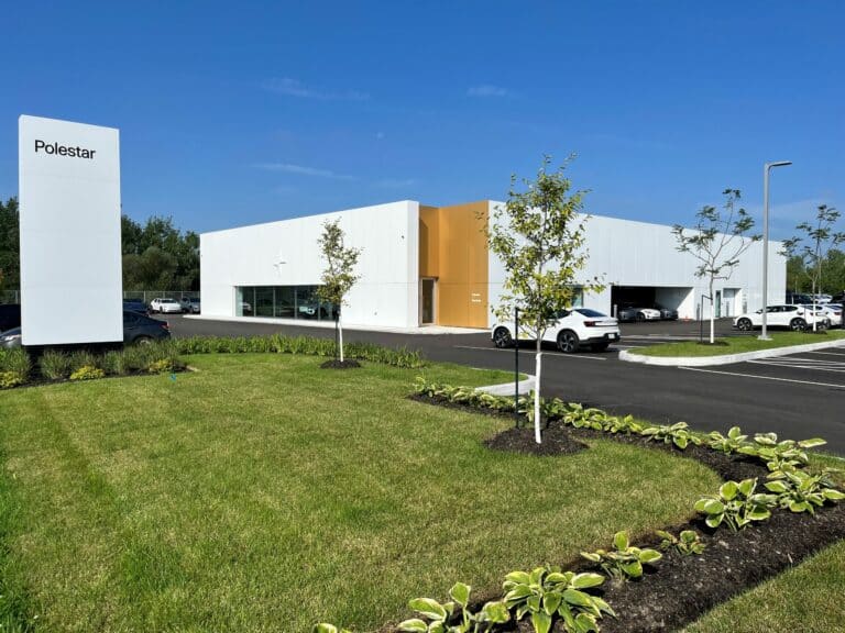 22-0221-Polestar-Montreal-Nouveau-concessionnaire-Laval-8-scaled