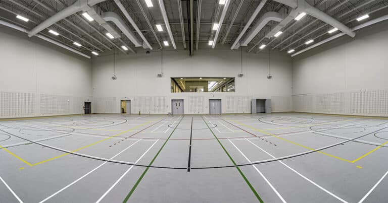 Centre-Multifonctionnel-Espace-des-Batisseurs-de-Varennes_Credit-photo-Ville-de-Varennes-3.jpg