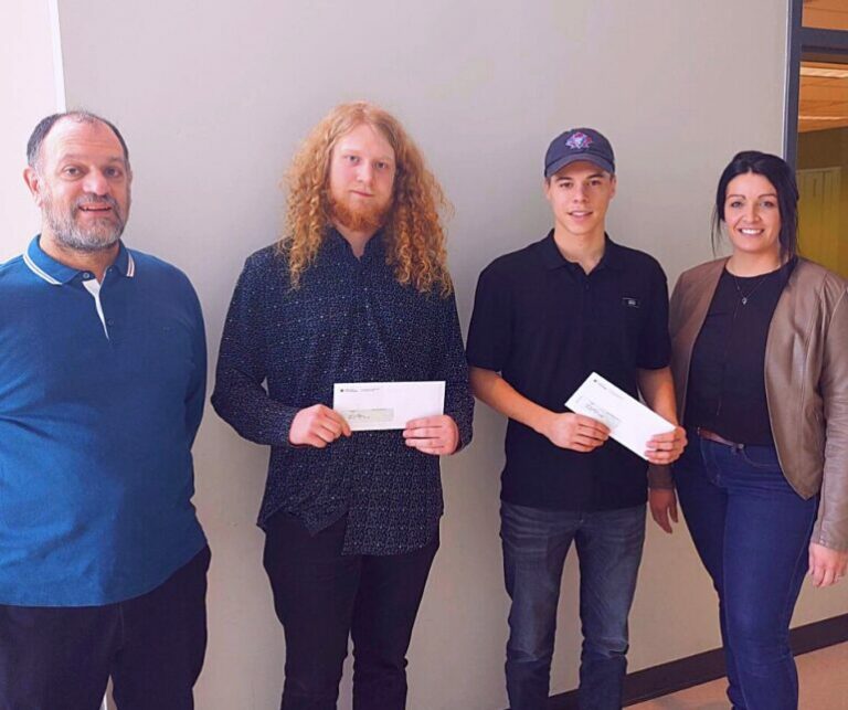Remise_Bourse_Mérite_Zachary Handfield_Alexis Ouellet